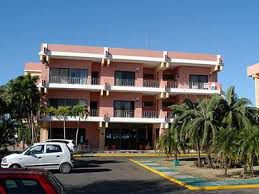 Hotel Rancho Luna